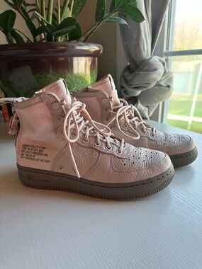 NIKE AF1 *limited edition*